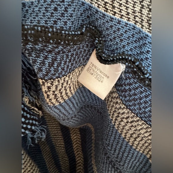 Ming Wang Womens Fringe Striped Sweater 3/4 Sleeve Size Small Blue Black EUC - Picture 4 of 5